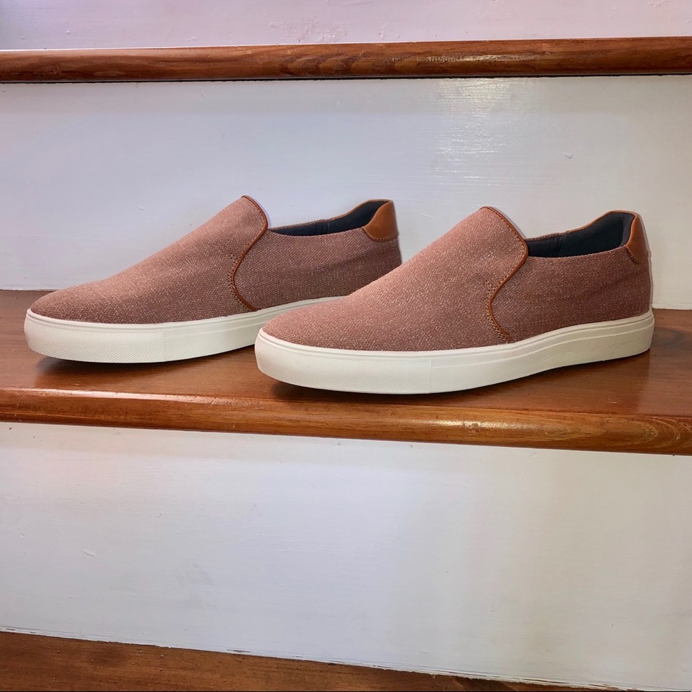 DR. SCHOLLS, men’s, size 10 canvas shoes